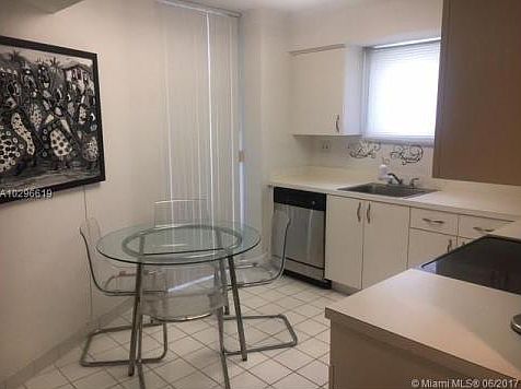 3rd image of 3300 NE 191st St APT 818