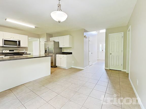 5th image of 82 Hester Pl