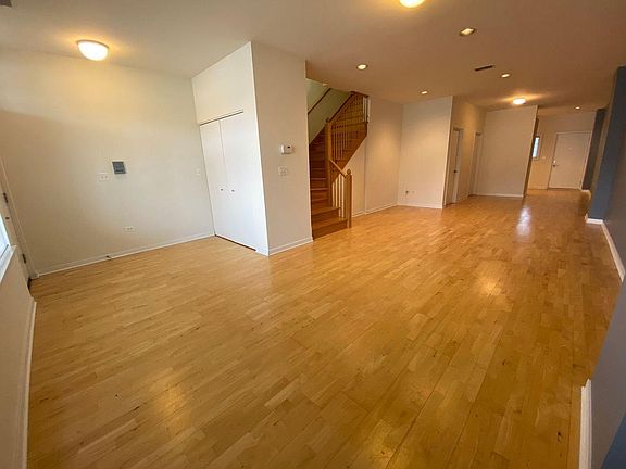 4th image of 1619 N Clybourn Ave APT 3
