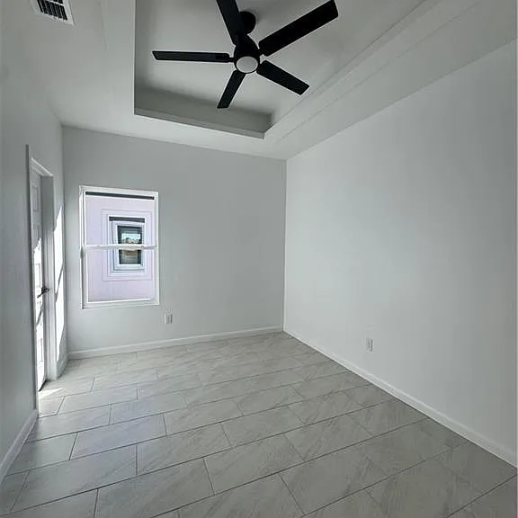 104 Sunflower St #5 — Photo 14