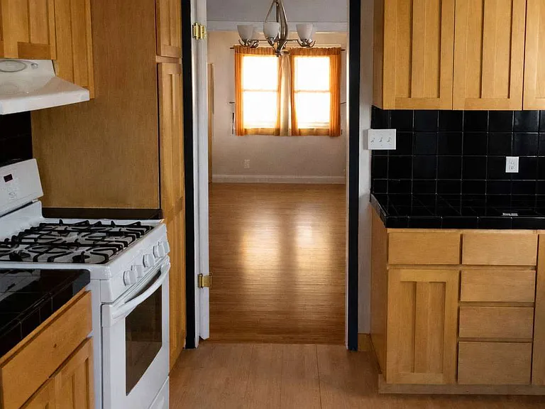 1255 Sunset Ave — Photo 5