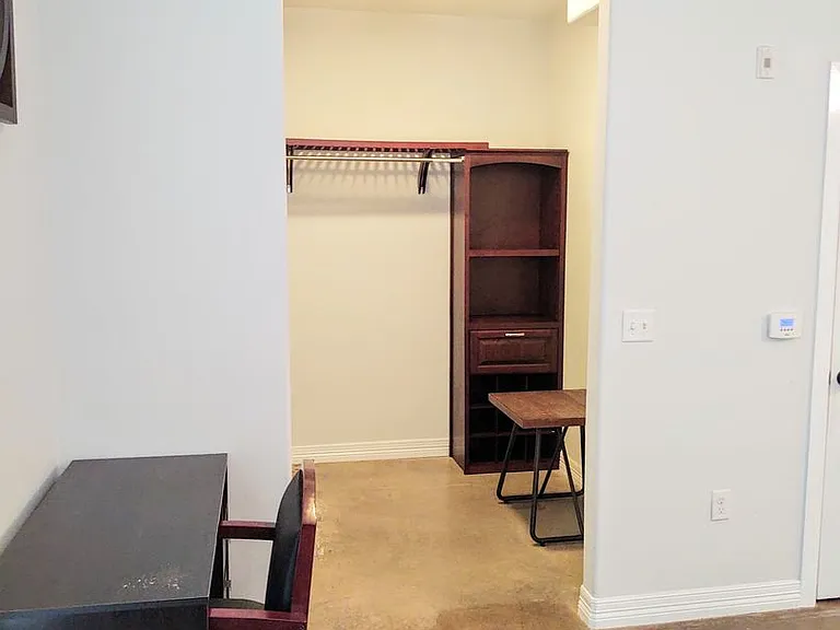 Hickory Park Apartments — Photo 3