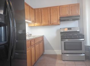 3652 S Lake Park Ave #1, Chicago, IL 60653