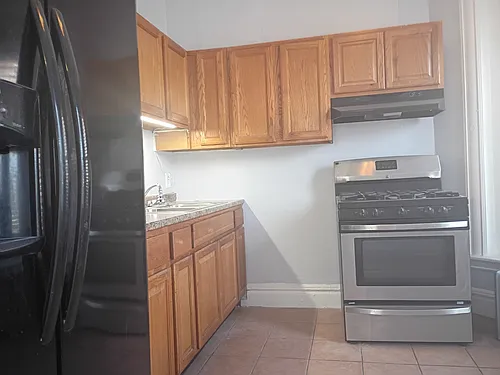 3652 S Lake Park Ave #1 Photo 1