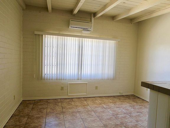 Studio room facing north