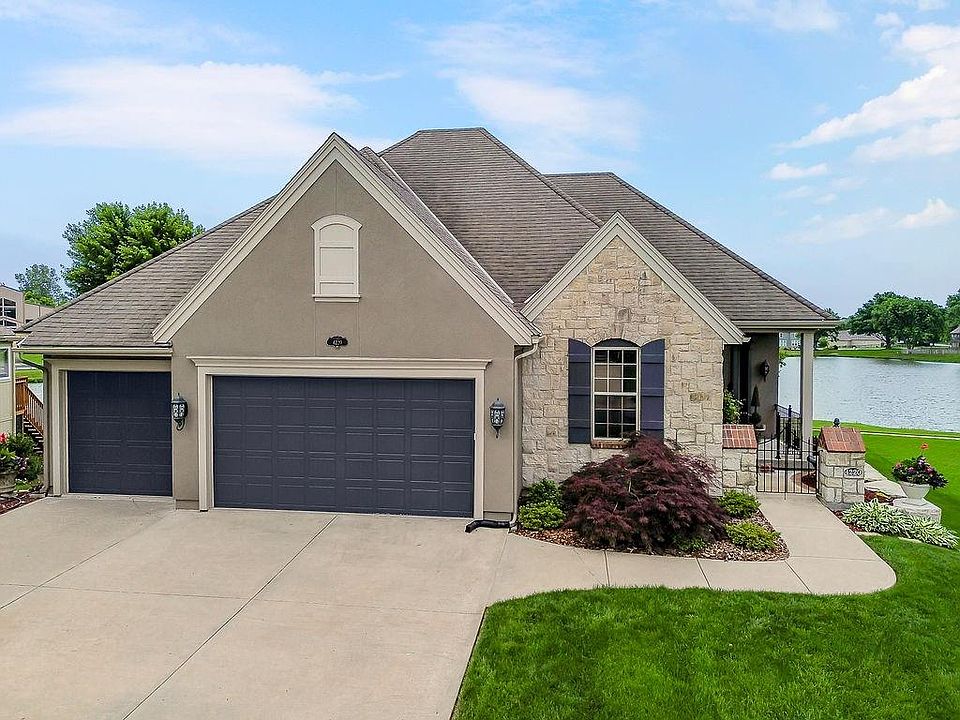 1st image of 4220 SW Duck Pond Dr