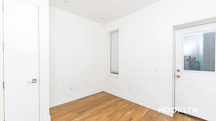 Rented by Nooklyn NYC LLC | media 8