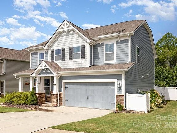 2nd image of 3842 Lake Breeze Dr