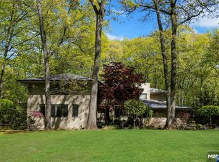 78 Apple Ridge Rd, Woodcliff Lake, NJ 07677