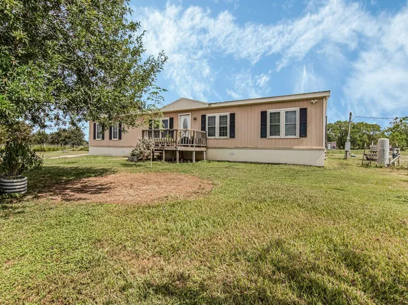2234 Hopkins Rd, Beasley, TX 77417