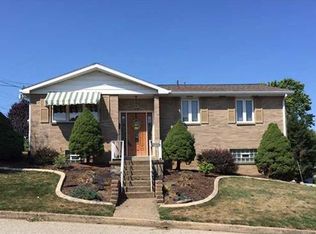 1011 Maryland Ave, Jeannette, PA 15644