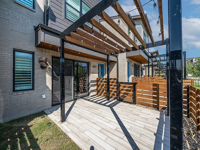 917 Emerling Dr — Photo 7