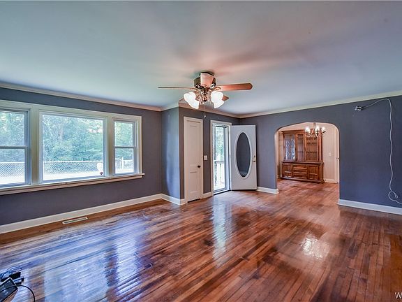 5th image of 625 38th St