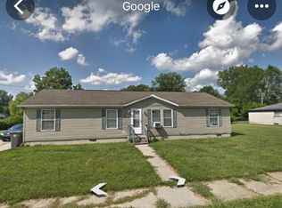 26450 Ross St, Inkster, MI 48141