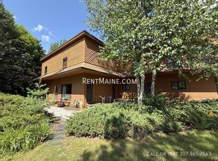135 Howard St APT E, Bangor, ME 04401