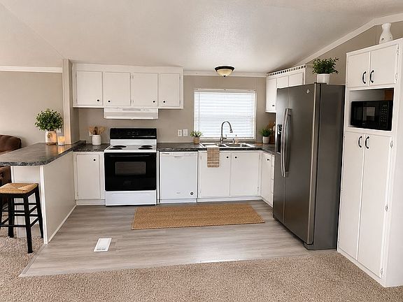 4th image of 616 Moore Estates Dr
