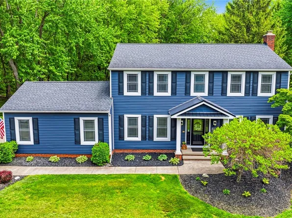2087 Chimney Ridge Dr, Madison, OH 44057