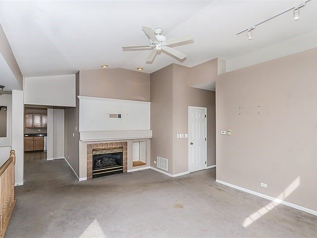 1st image of 151 Heritage Ln
