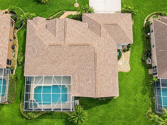 5th image of 226 Ruby Lake Ln