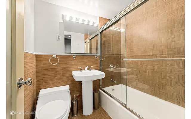Rented by Douglas Elliman | media 4