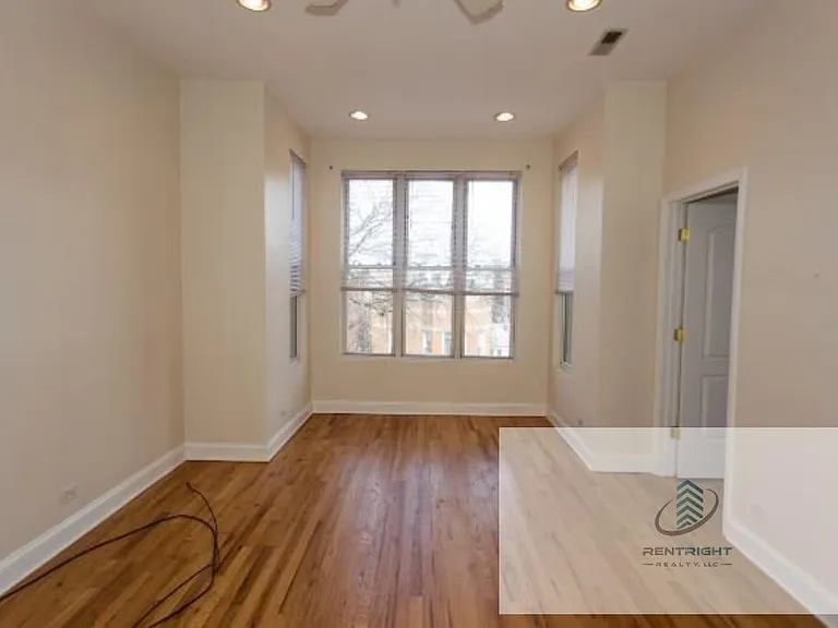 1411 W Erie St #3F — Photo 12