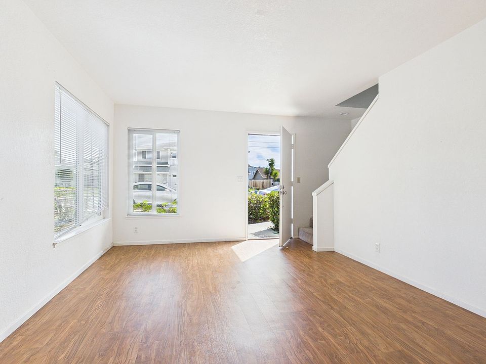 1st image of 3157 Lynscott Dr APT 2