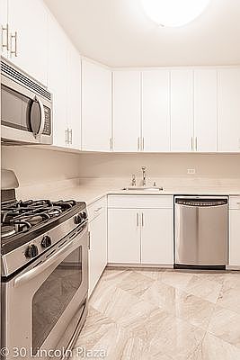 1st image of 30 W 63rd St APT 27M