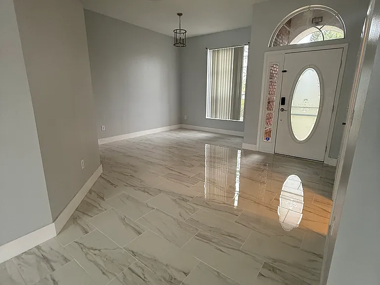 2628 Rolling Broak Dr — Photo 3