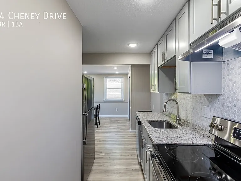 64 Cheney Dr — Photo 18