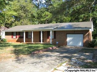 1226 Thomas Dr SW, Decatur, AL 35601