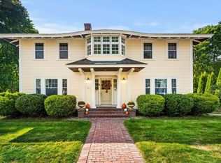 153 Sanders Ave, Lowell, MA 01851