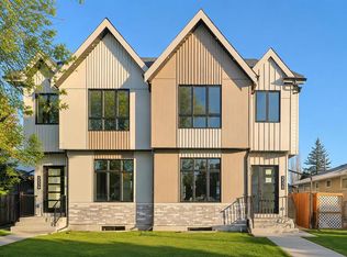 3536 W 43rd St SW, Calgary, AB T3E3P5