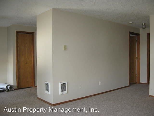 2nd image of 2017 NE Patterson Cir APT 2