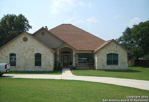 1st image of 304 Rose Garden Dr