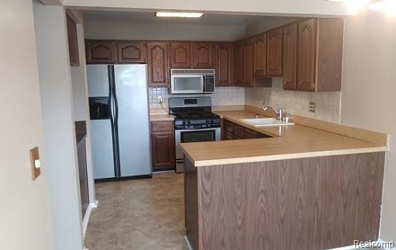 2nd image of 20827 E Glen Haven Cir