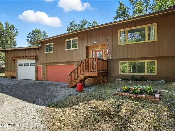 10243 Genora St, Eagle River, AK 99577