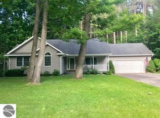 5416 Marks Ln, Traverse City, MI 49684