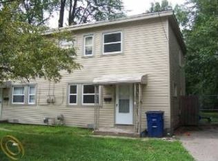 2220 Delton Ct, Westland, MI 48186