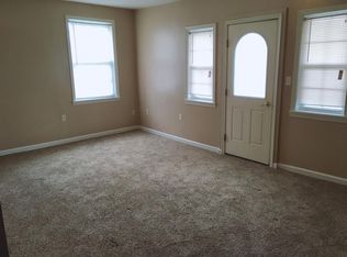 533 S Broadway #D, Pennsville, NJ 08070