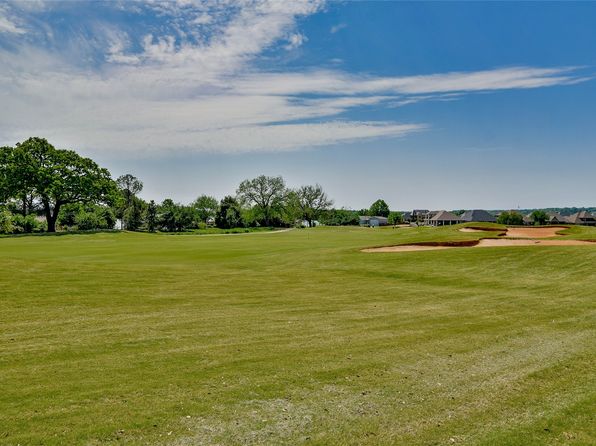 1601 Harbor Lakes Dr, Granbury, TX 76048