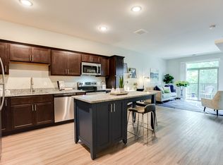 Lake Jonathan Flats, Chaska, MN 55318