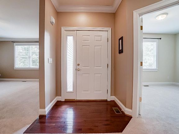 3rd image of 4685 Mallard Creek Dr