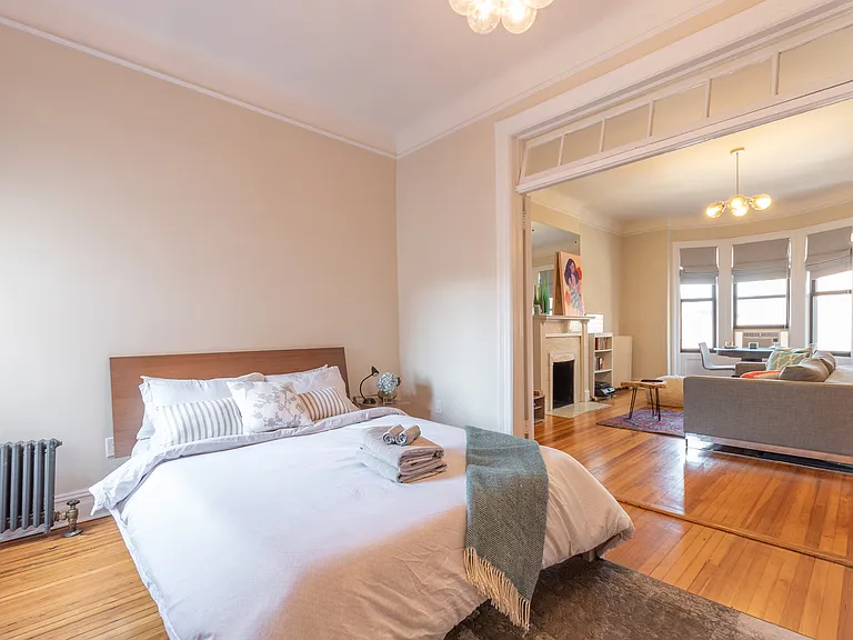 882 Union St #4D — Photo 4