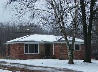24225 Bohn Rd, Belleville, MI 48111