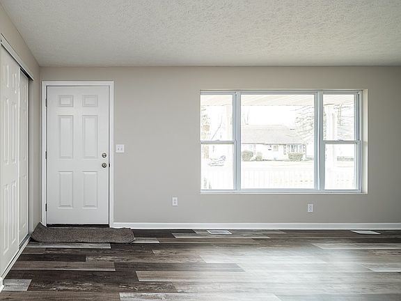 2nd image of 47 W Tucker Ave