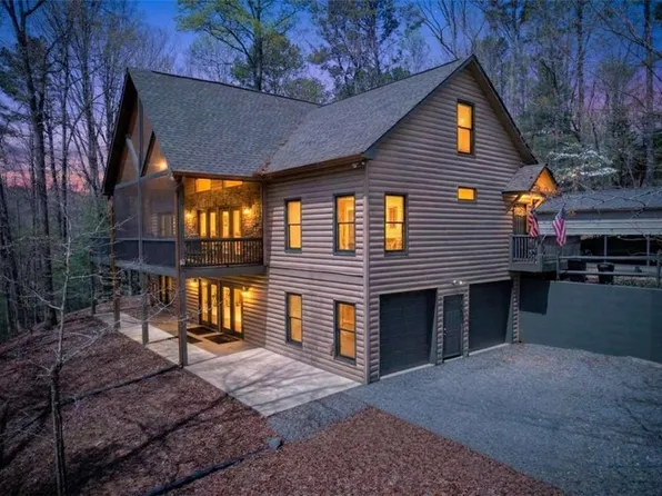 1858 Newport Dr, Ellijay, GA 30540
