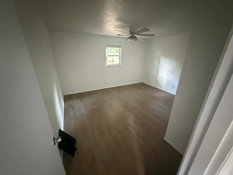 1371 Louisville Ave — Photo 3