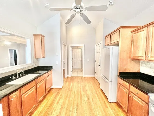 606 Trillium Ct — Photo 29