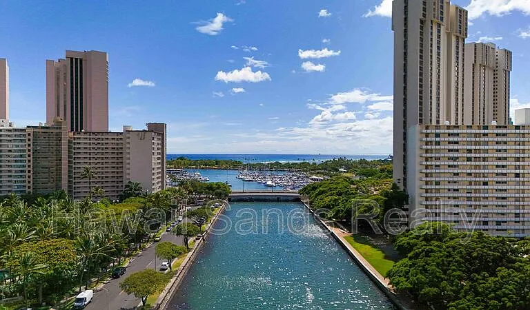 1676 Ala Moana Blvd #907 — Photo 25