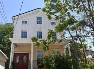 186 Summit Ave, Jersey City, NJ 07304